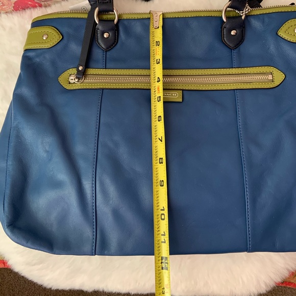 Coach medium tote - Picture 9 of 11